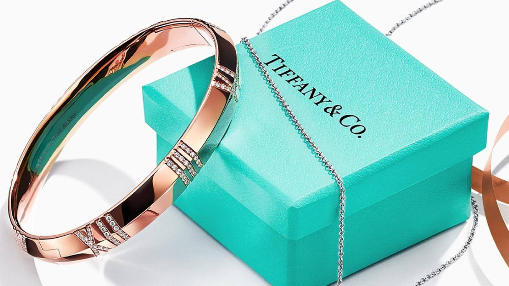 How did the LVMH acquisition impact the Tiffany & Co CEO role? Understand the recent changes in leadership structure.