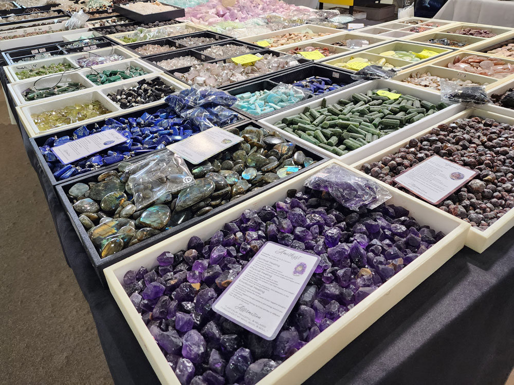 Want to buy unique gems in Colorado? The gem and rock show denver is the perfect place for collectors!