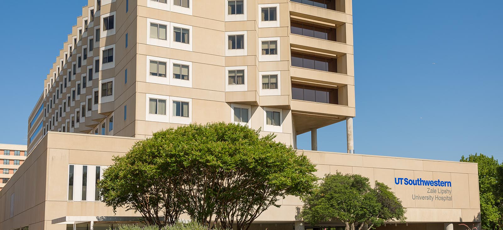 Planning a visit to Zale Lipshy University Hospital Dallas TX? Essential patient and visitor guide details inside.