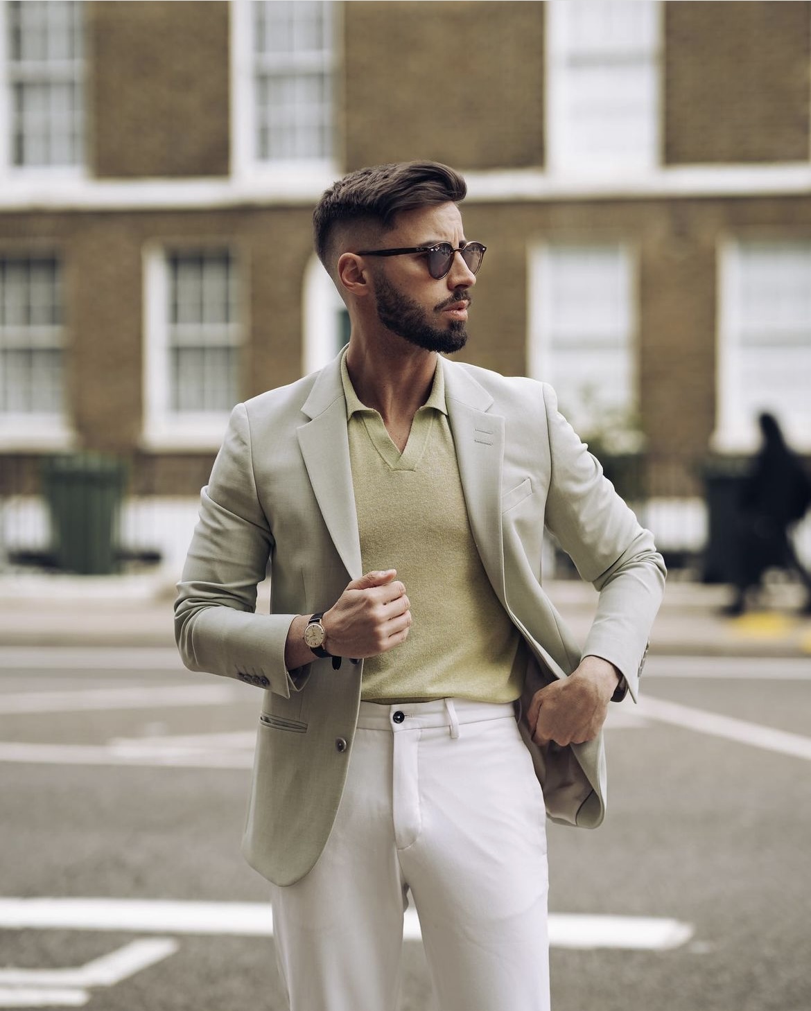 How to style executive CEO dress casual & look sharp?