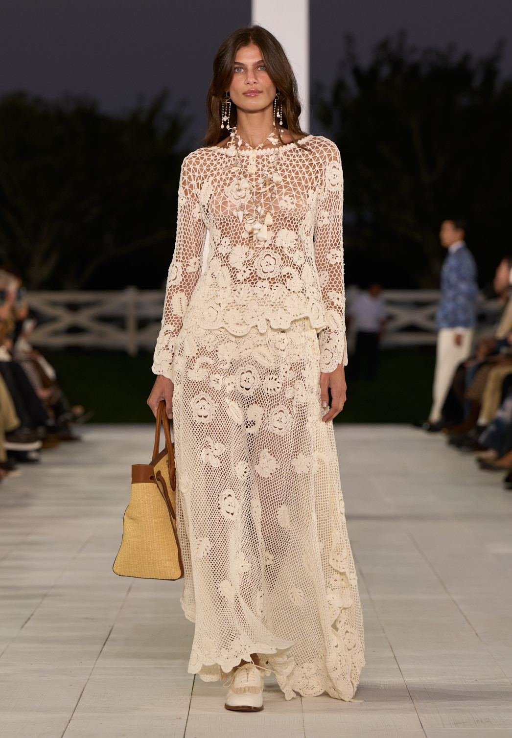Understanding the key looks from Ralph Lauren SS25: We explain the main inspirations behind the brand new collection.