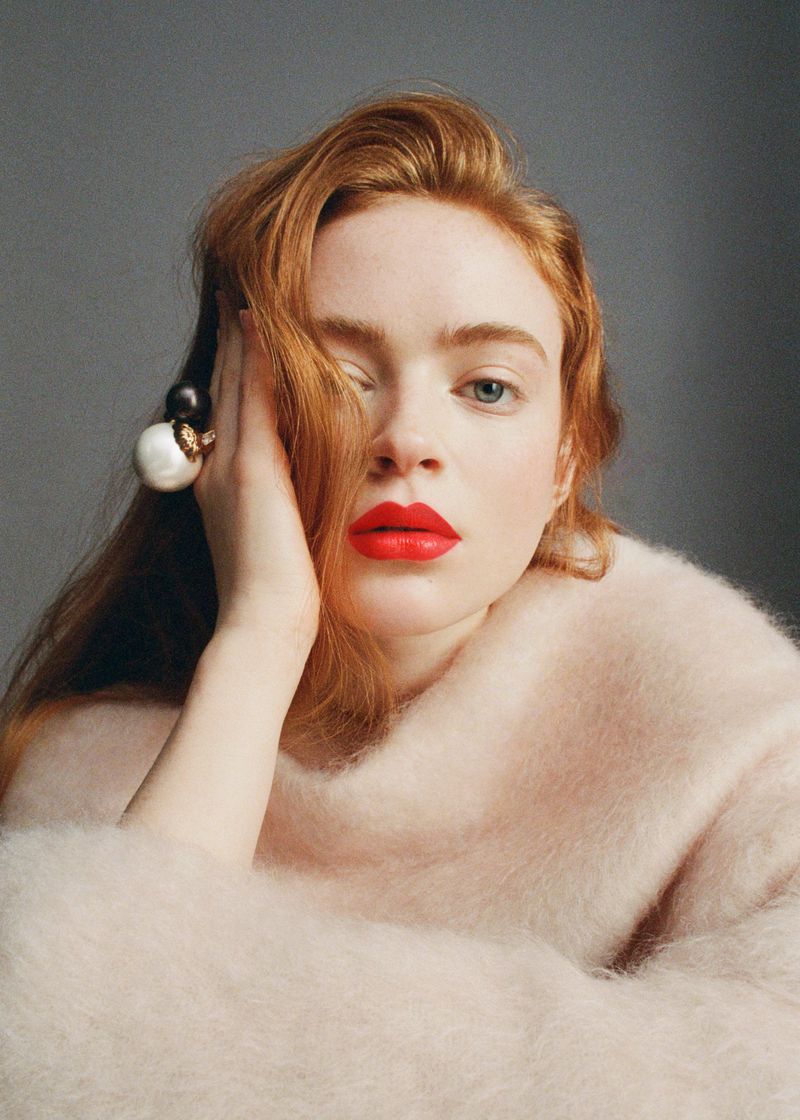 Want to see Sadie Sink modelling highlights? Explore her most iconic fashion brand collaborations and magazine features now.