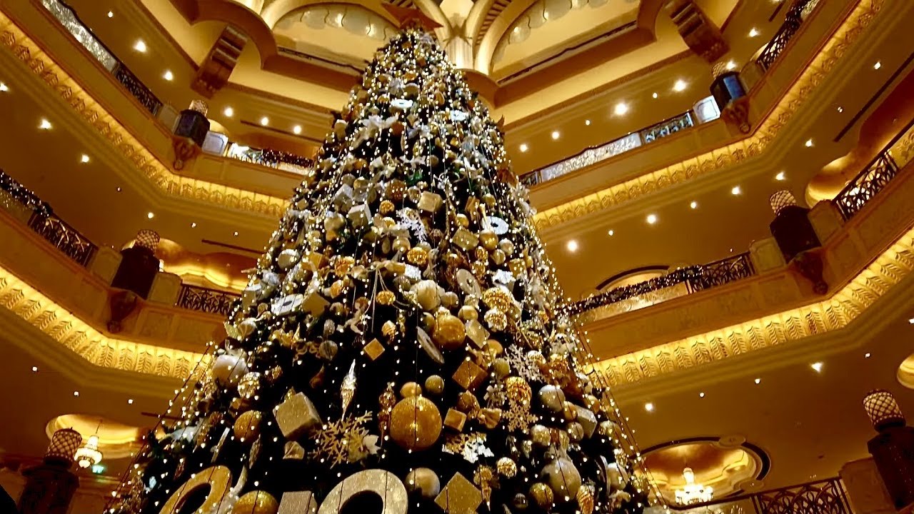 Want to see the Emirates Palace Abu Dhabi Christmas tree? Here is how you can visit this amazing holiday sight.
