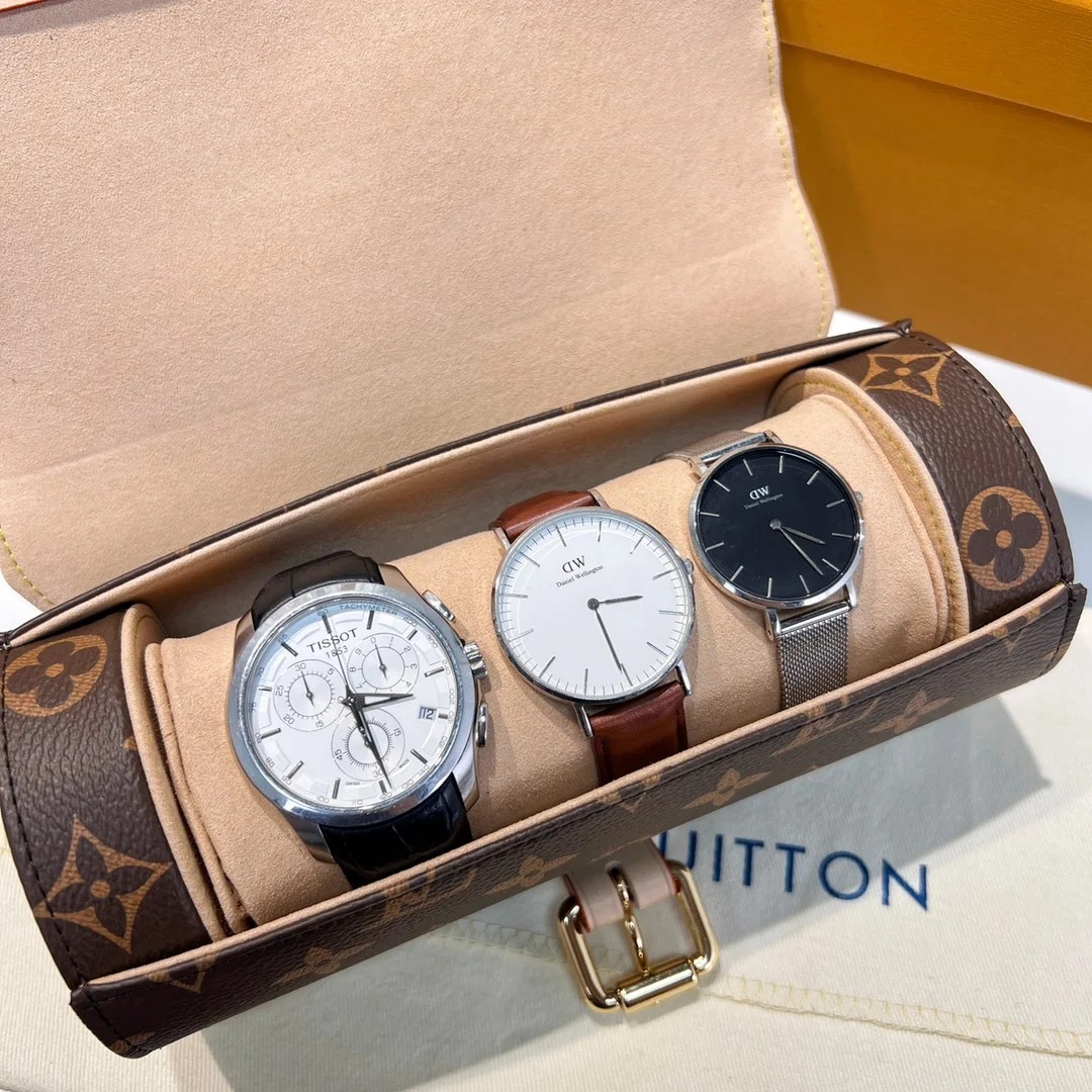 How to Choose the Best Luis Vuitton Watch Case for Travel