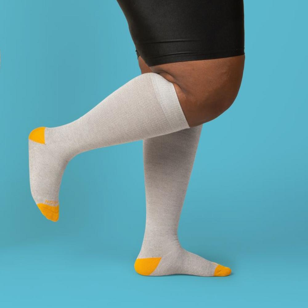 How to choose gold toe knee high socks womens? Simple tips to find your perfect pair very quickly.