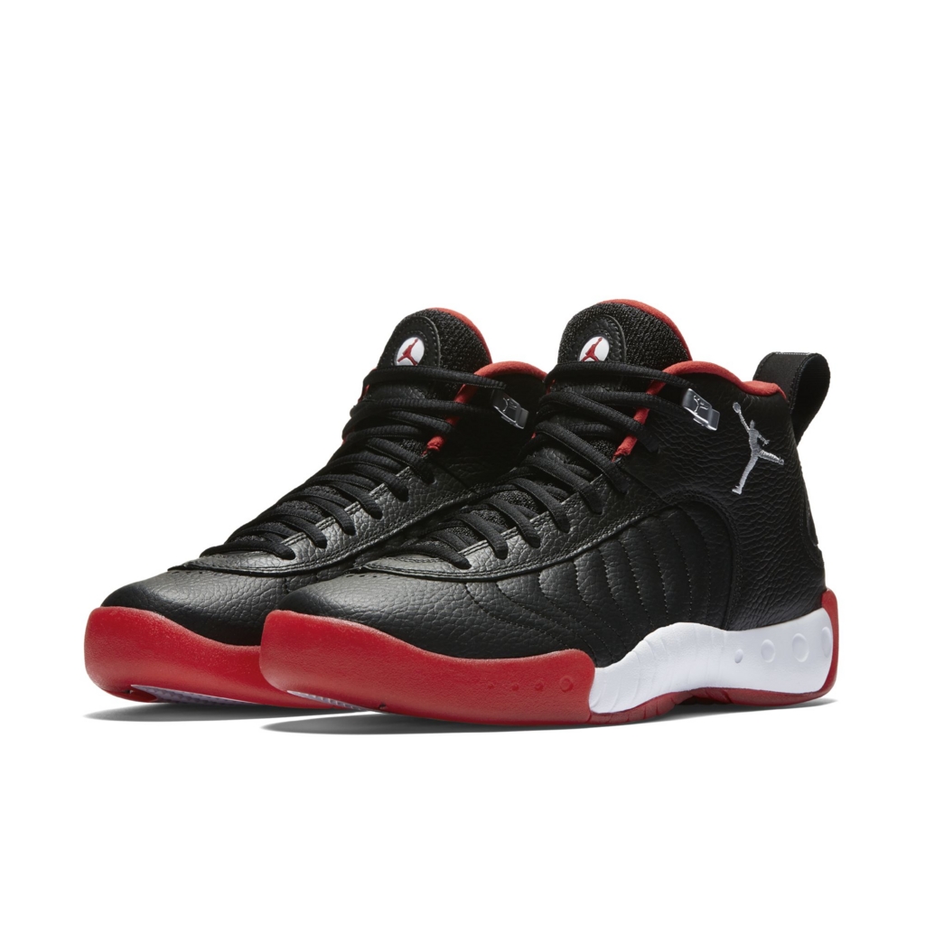 Is the Jordan Jumpman Pro good for playing basketball? (Find out about its court performance and features!)