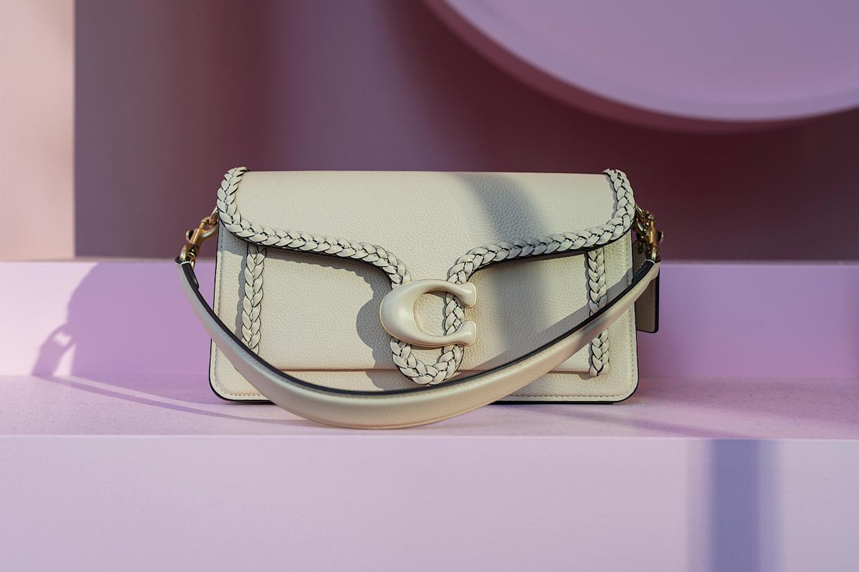 Cleaning coach fabric handbags: what should you use? (avoid these common mistakes to keep your bag safe)