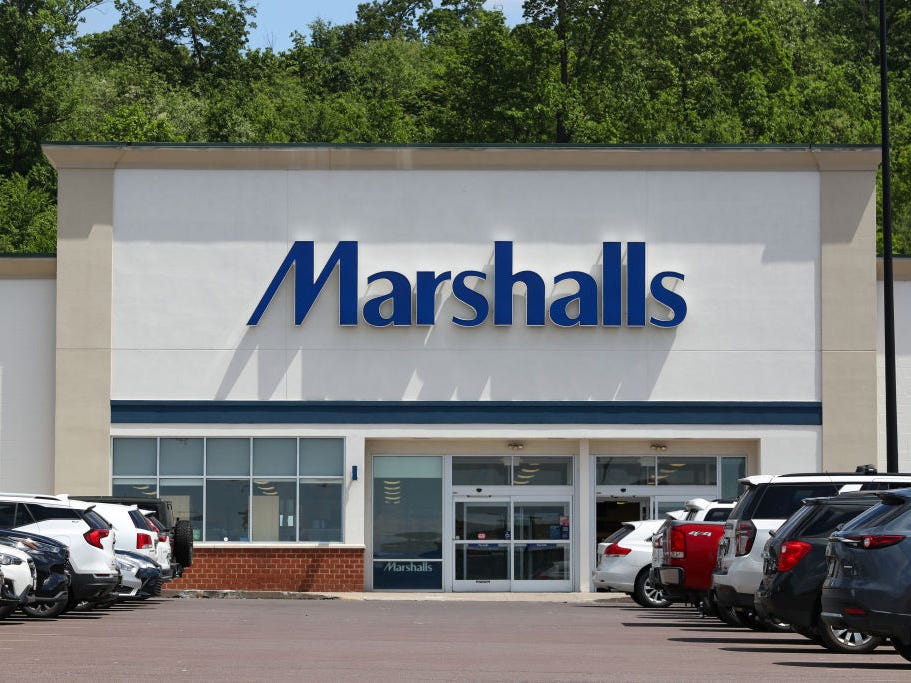 Shopping at Marshalls Canton MA? Get tips for your visit and see whats in store for you.