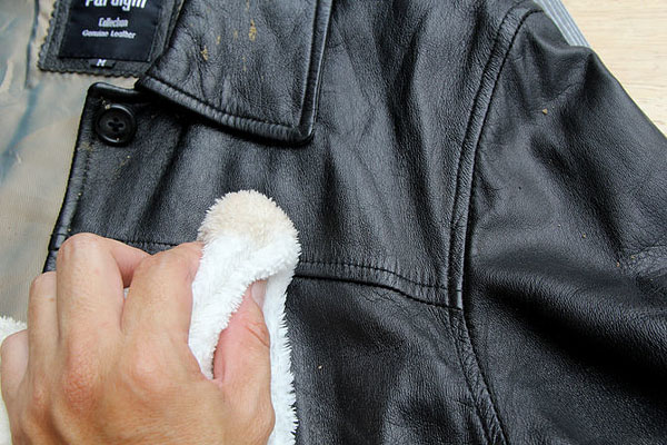 How to care for a Ferragamo leather coat? Keep it looking great with these simple tricks!