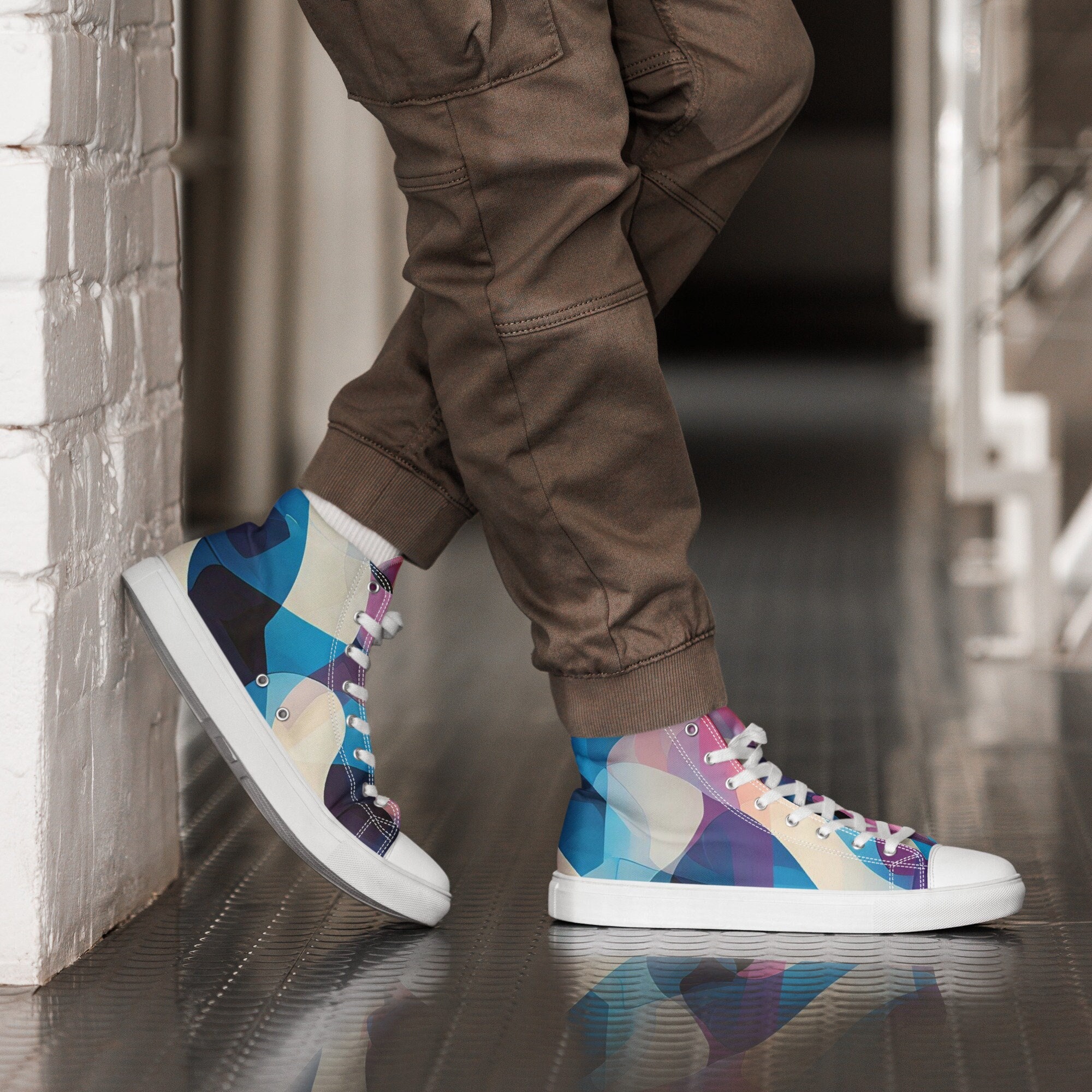 What are the top shoes 70s styles everyone loved? Check out these groovy retro kicks!