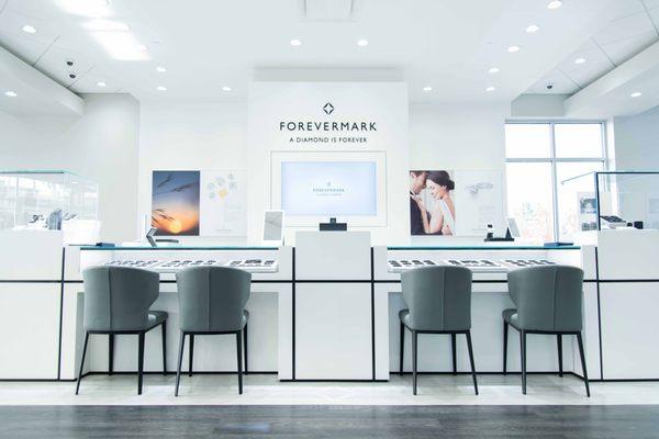 Days Jewelers Nashua: How to easily find us? (Get simple directions to our store and check current hours)