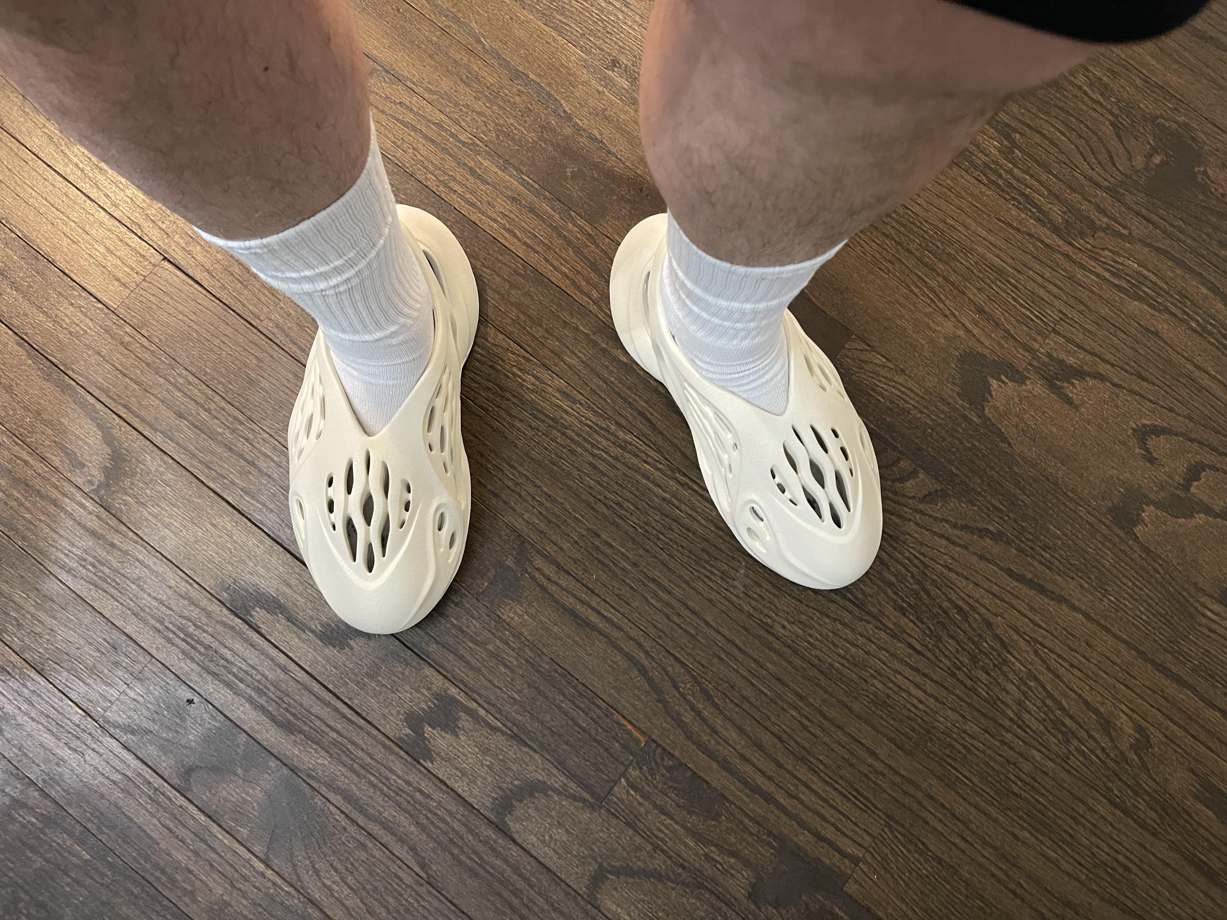 Are Foam Runners Actually Comfy? We Tell You the Real Truth About Their Feel