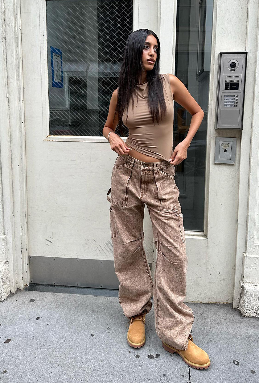 Hip-hop outfits how to style them? Get that cool street look with these easy tips.