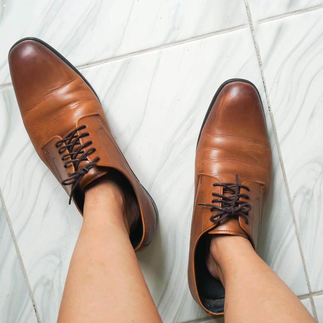 Big Shoe Problems for Women with Large Feet? Solve Them with These Smart Solutions!