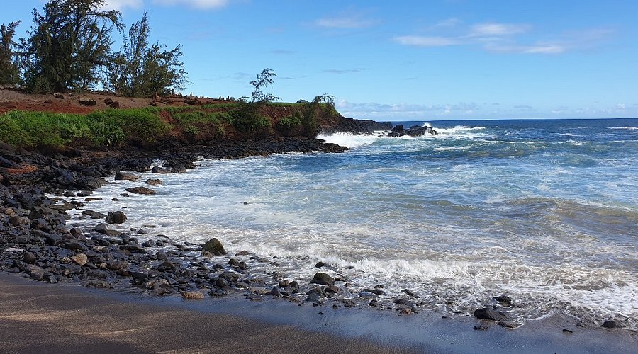 What Should You Expect at Glass Beach Hawaii See Photos and Read Tips for Visitors.