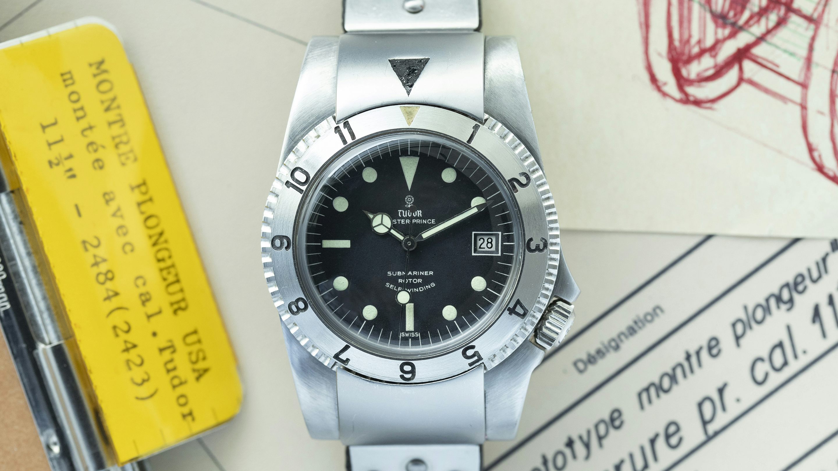 What makes steel dive watches so good? (Learn about their awesome features for underwater exploring)