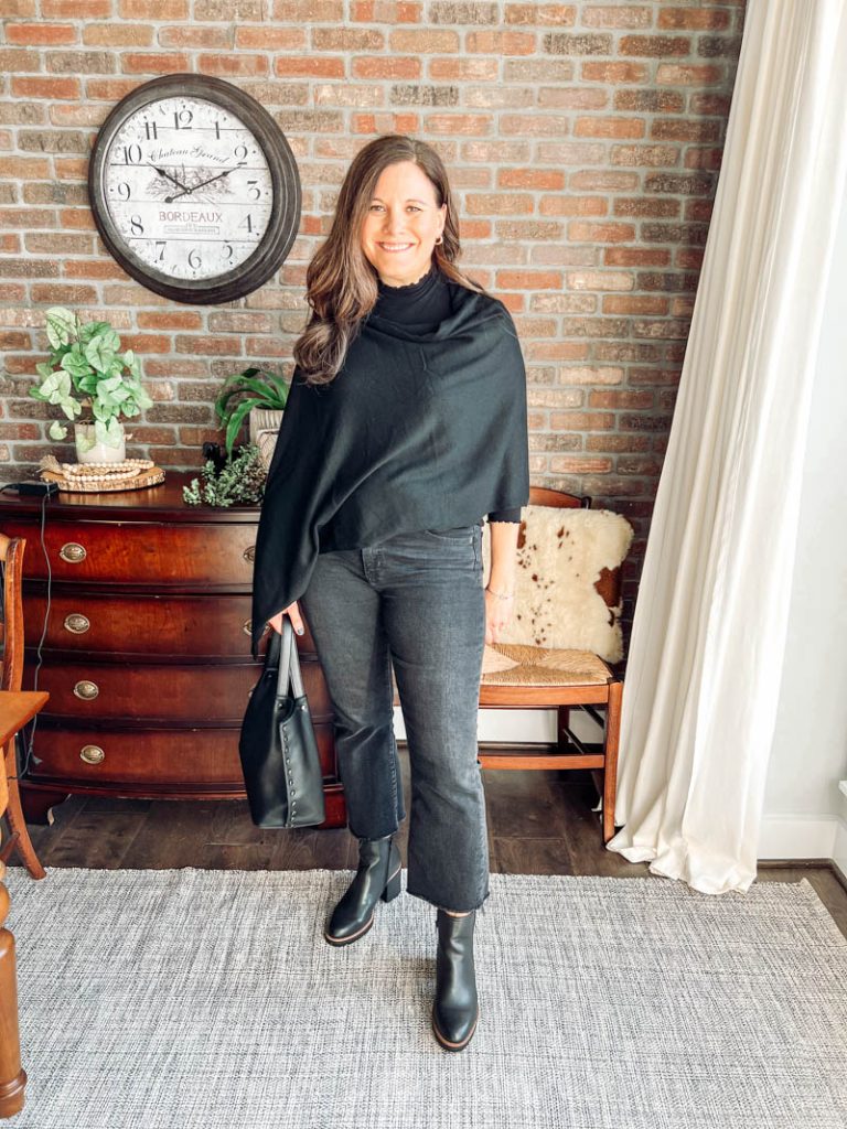 How to wear a turtleneck cape sweater? Get these easy tips for a stylish outfit today!