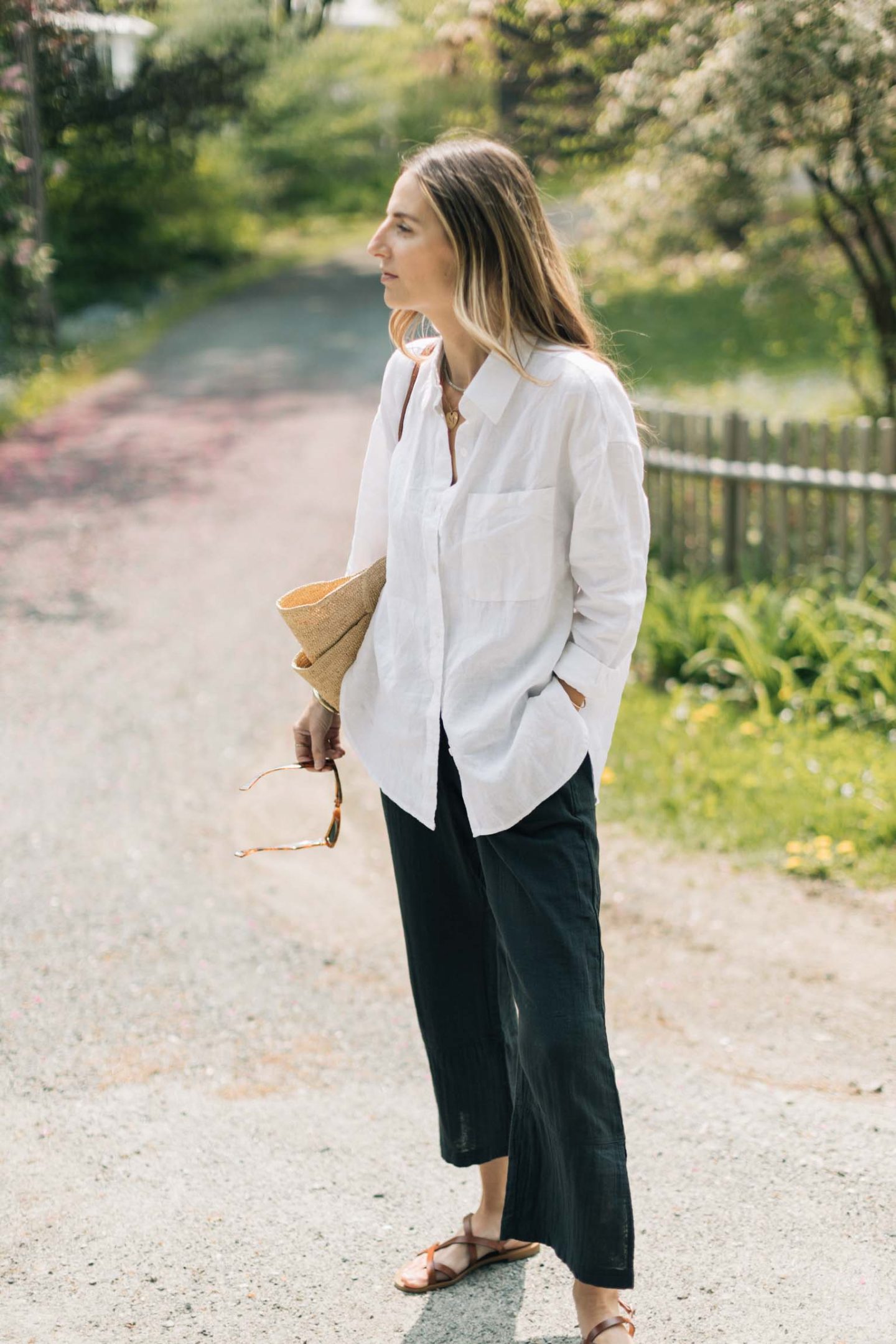 Are linen women outfits truly comfortable all day long? (Discover why they are perfect for your daily wear)