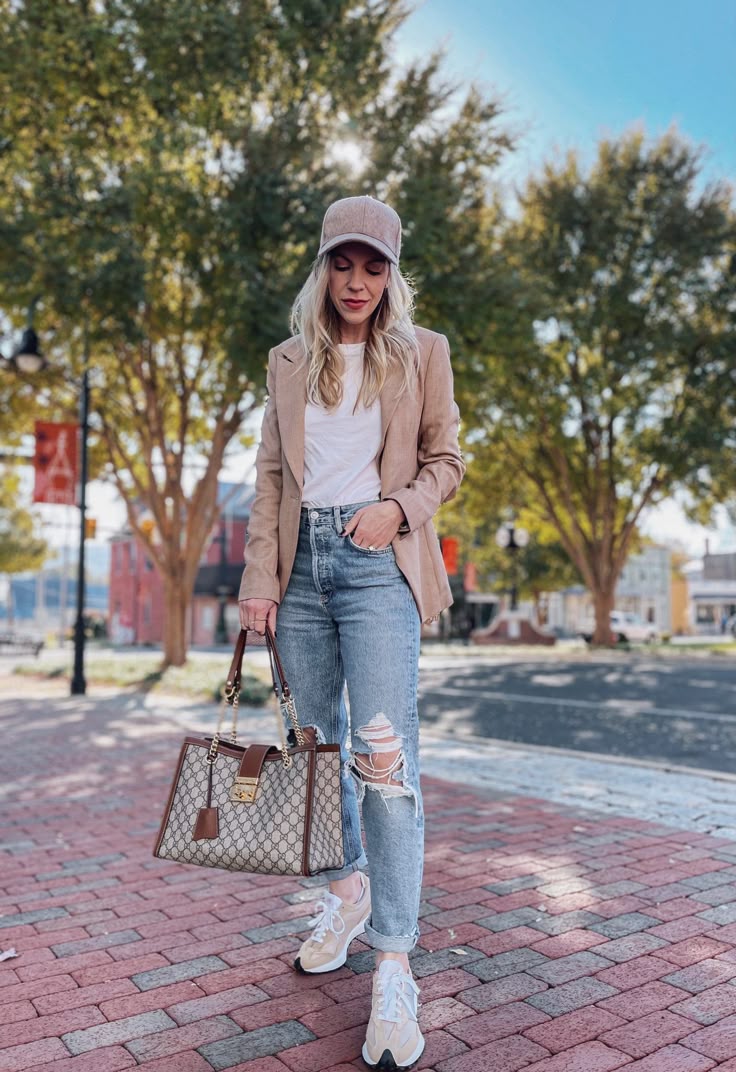 The Best New Balance 327 Outfit for Women