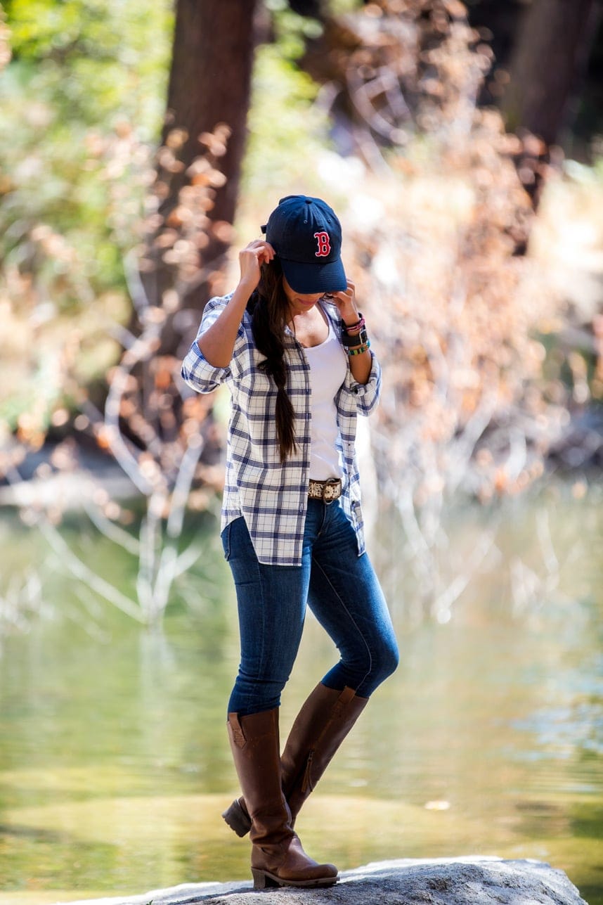 Need Outfit Ideas for Knee High Boots with Jeans? (Check Out These Simple and Stylish Looks)