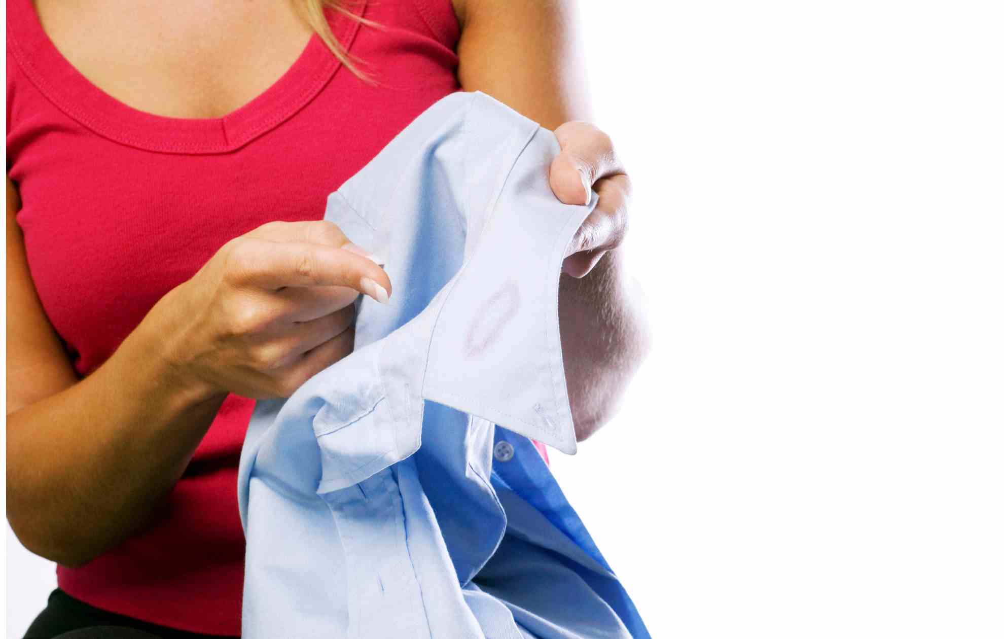 How to get red lipstick out of white clothes fast and easy? Learn these tips to make it vanish!