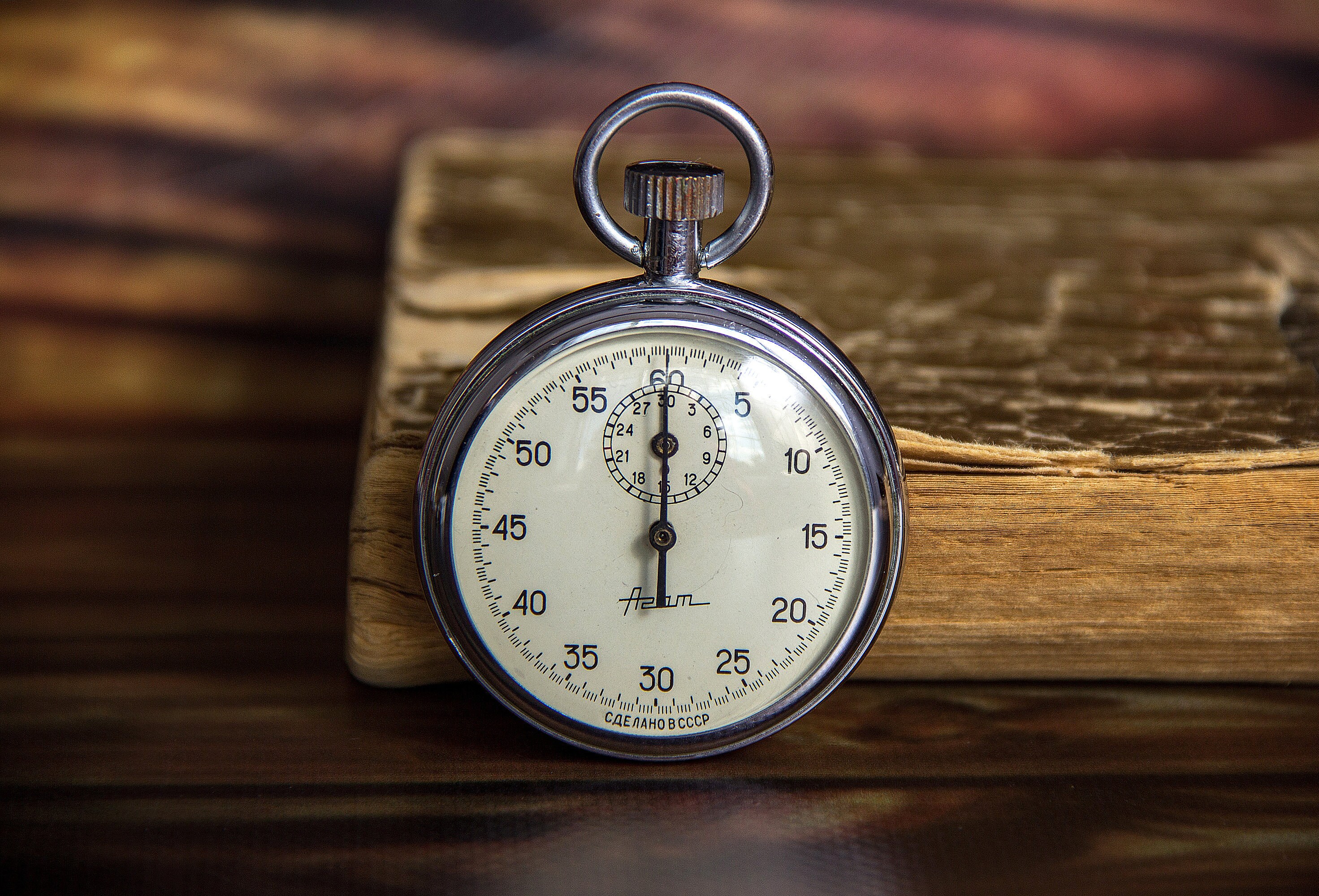 Where can you find an old fashioned stopwatch? (Top tips for buying vintage and new models)