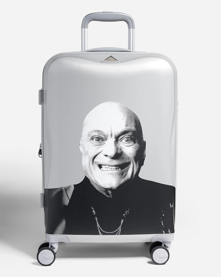How do you pick your own Emily in Paris suitcase? Get our simple, easy guide to choosing the perfect one.