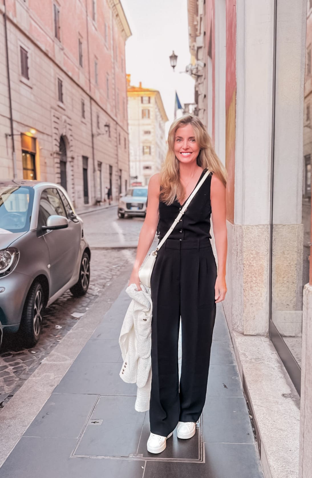 The best outfits to wear in europe? Discover stylish and practical choices for any season you visit!