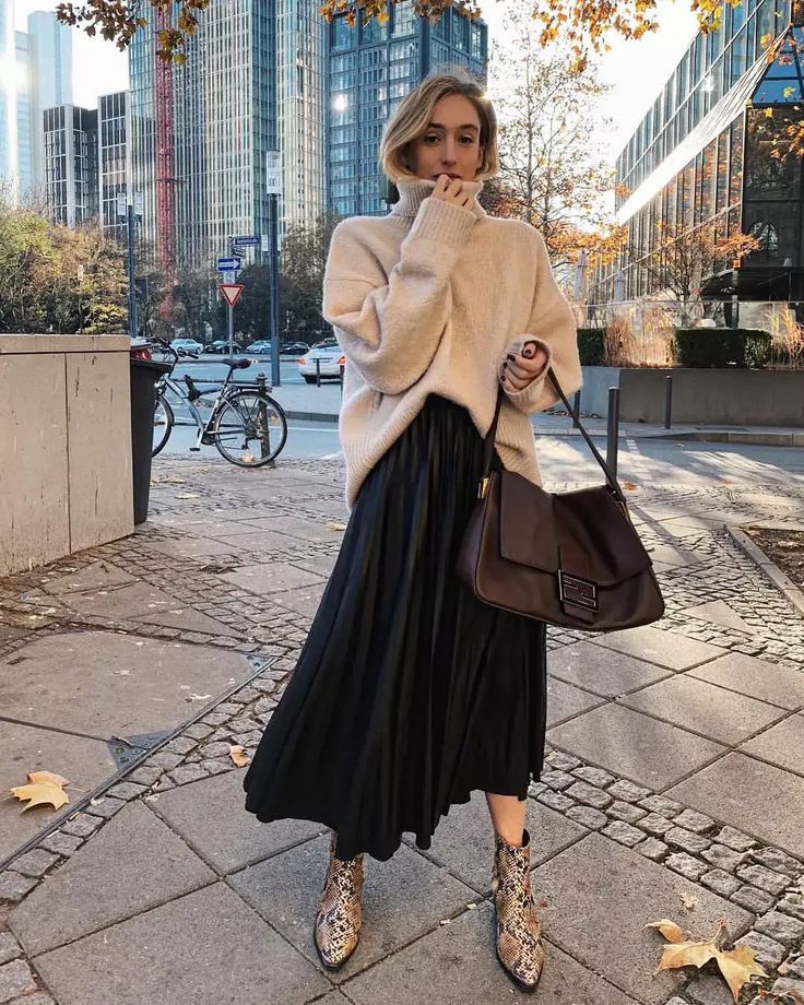 Need Black Skirt Outfit Ideas? Winter Fashion Guide!