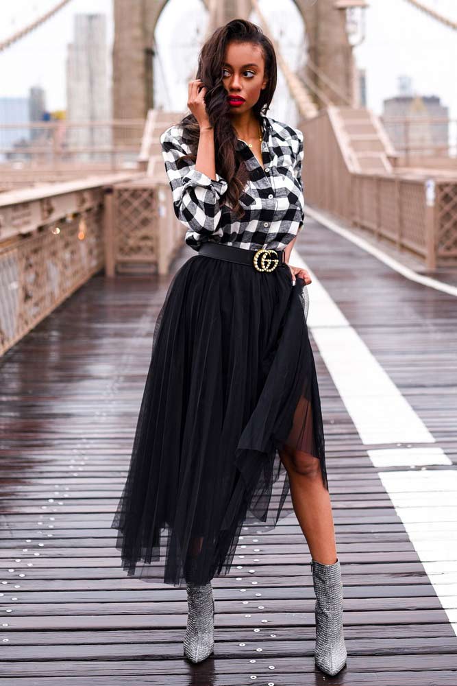 Need some black tulle skirt outfit ideas (Check out these super cool looks for inspiration now)