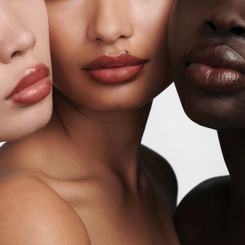 how to use augustinus bader lip balm for soft hydrated lips all day