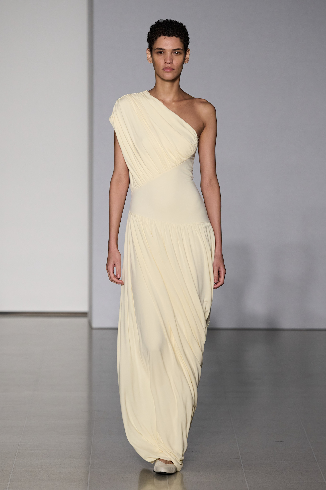 Draped dress for women: What is the best style for you?