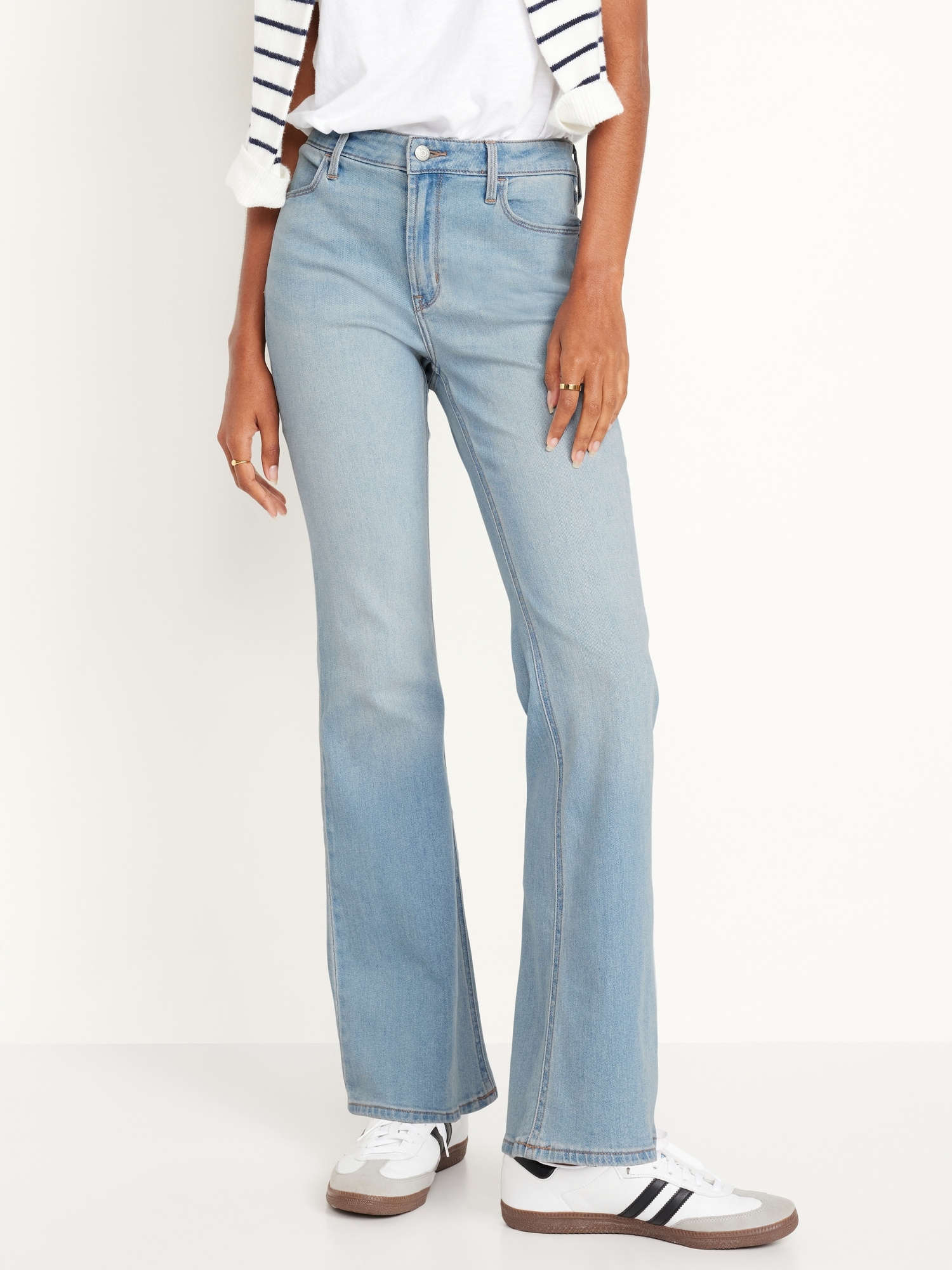 Are wow flare jeans old navy worth it? Honest quality and fit review!
