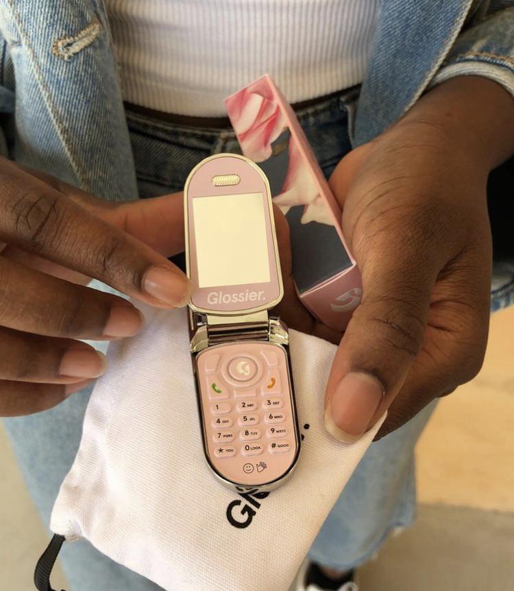 Is the glossier phone keychain any good? See if this trendy charm is for you.