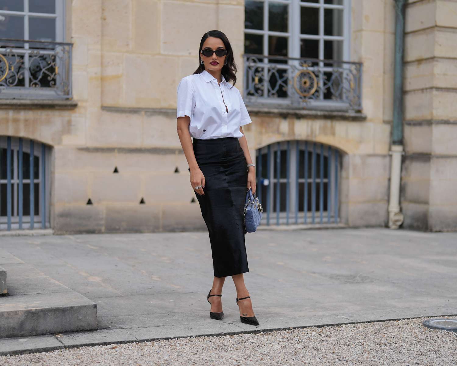 Need Black Skirt Outfit Ideas? Winter Fashion Guide!