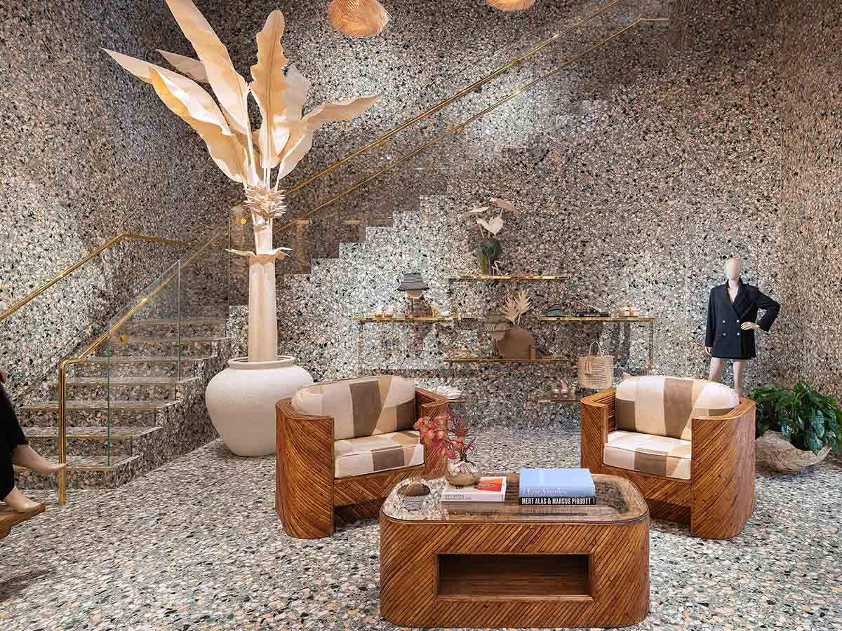 How to shop at Veronica Beard Miami Design District? Learn the best ways to explore the collection.