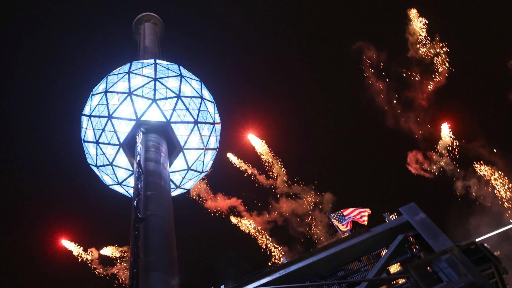 First New Year Ball Drop Viewing Guide | 4 Easy Steps to Celebrate