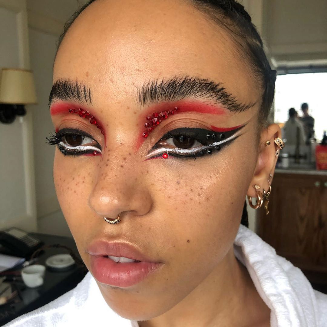 fka twigs makeup