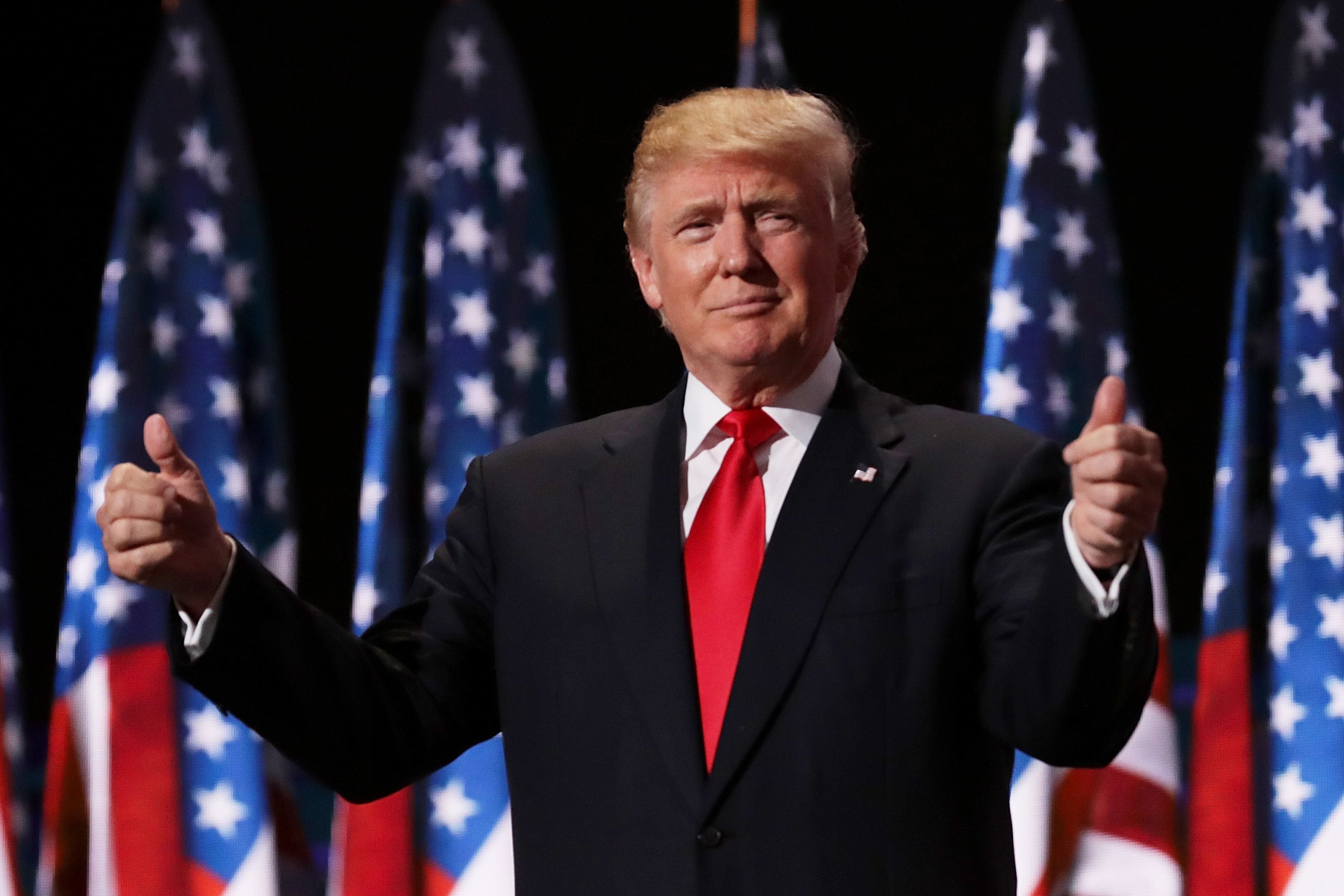 Why trump dress became so popular? (See the reasons behind viral fashion trends)