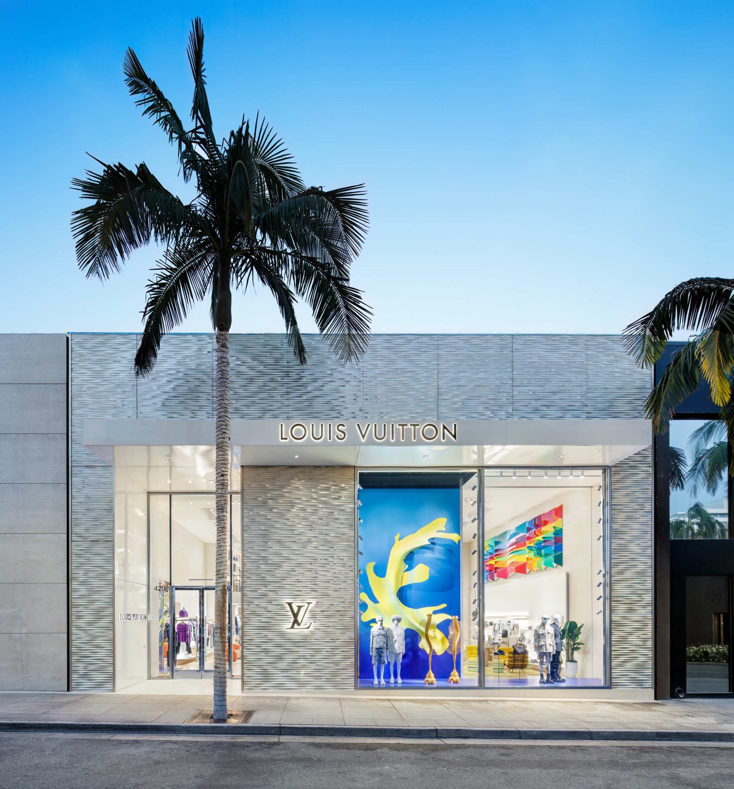 Shopping at Louis Vuitton Rodeo Drive Beverly Hills mens shop? Top tips for luxury buys!