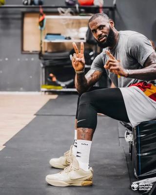 Lebron 21 Shoes: How to Style Them for Any Court or Street Look?