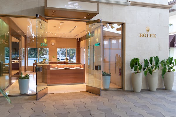 Tourneau Wailea where located? Visit the Top Watch Store Now