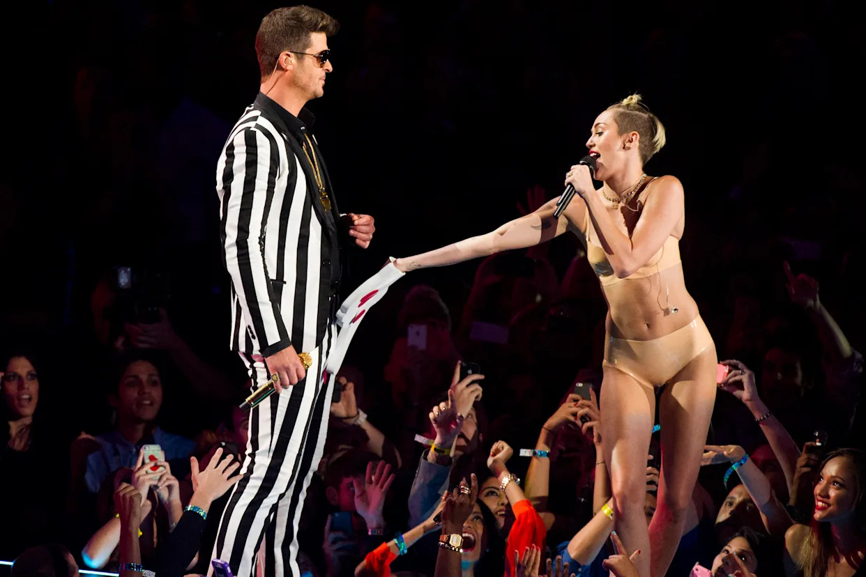 Miley Cyrus VMA performance outfit how it stunned fans reactions explained