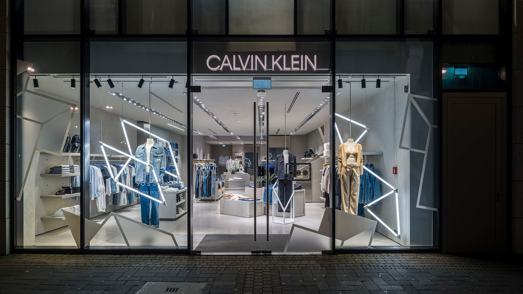Calvin Klein Window Display Latest Styles? Find New Trends Here